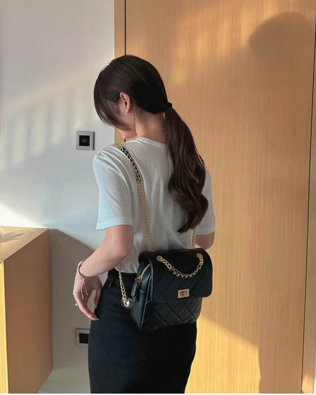 2024 New High-end Leather Small Aroma Caviar Diamond Chain Backpack, Elegant Commuter Style_voghion.com