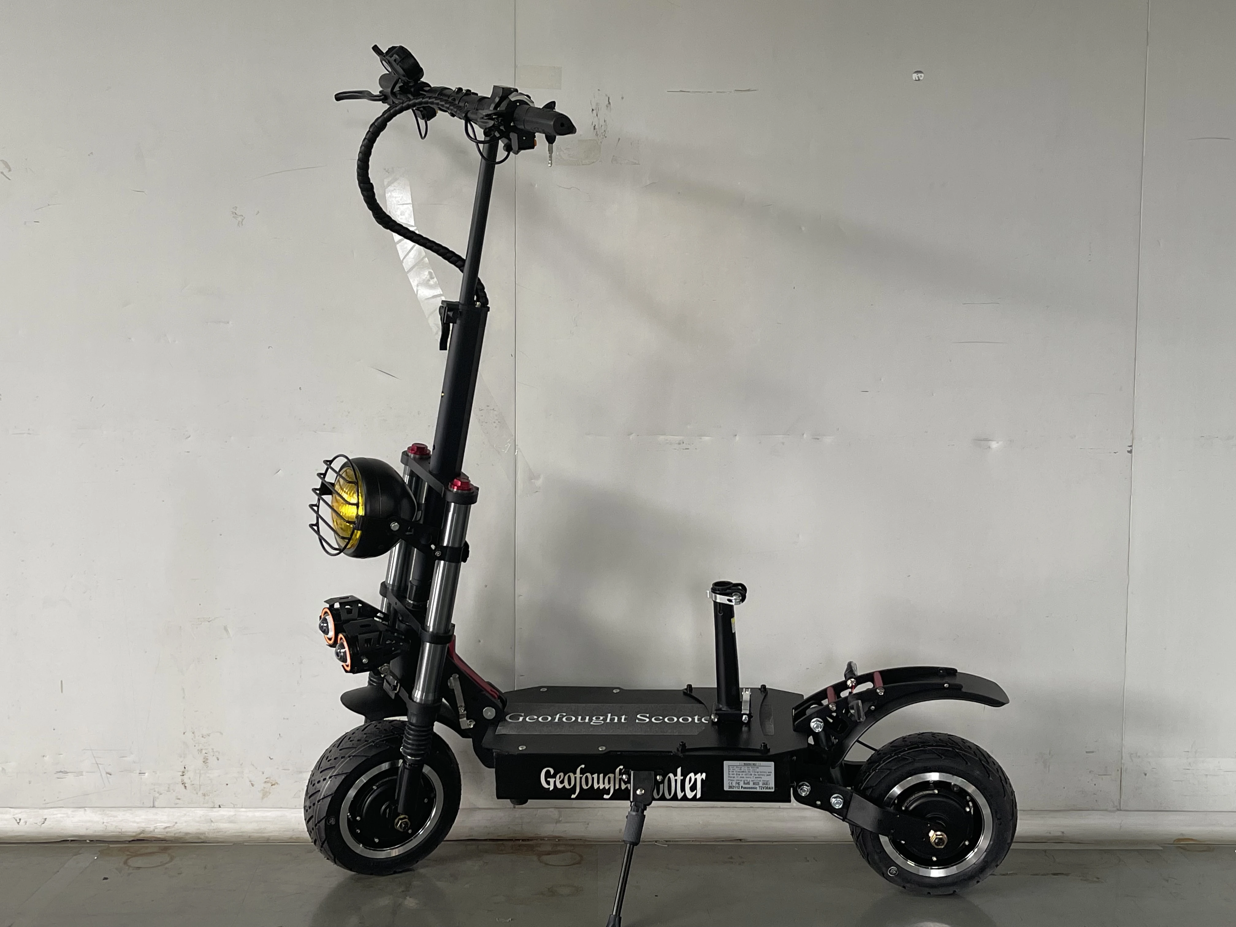 Popular Super Fast 72V 7500w*2 E scooter Dual Motor 120km/H 75mph off road 11 inch 30ah Good Quality 15000w Electric Scooters