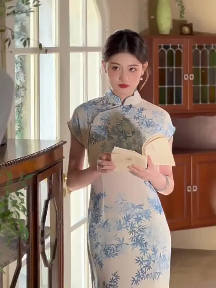 Улучшенное элитное зеленое жаккардовое атласное платье Cheongsam для молодых