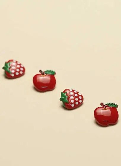 10개/세트 크기: 가장자리 16mm/18mm 귀여운 딸기 사과 모양 레진 버튼 패션 버튼 니트 가디건 바느질 키트(제품번호: SSA-3865)