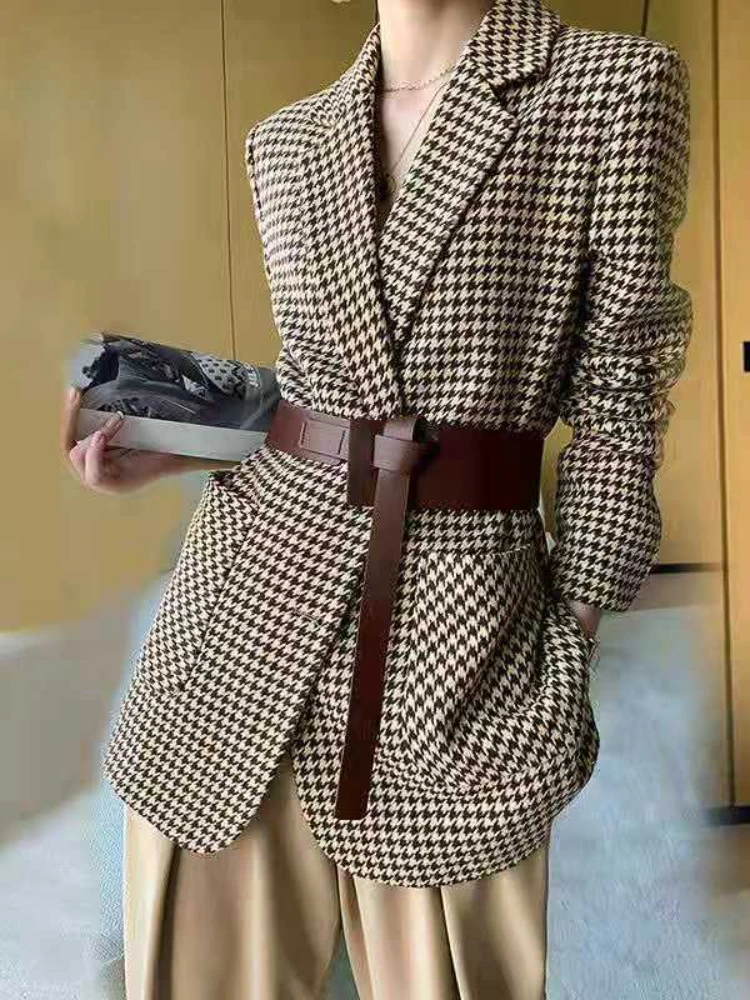

Korean Fashion Coats 2023 Chic Elegant Woman Jacket Autumn New In Office Lady Casual Plaid Belt Oversize Blazer Women Clothing