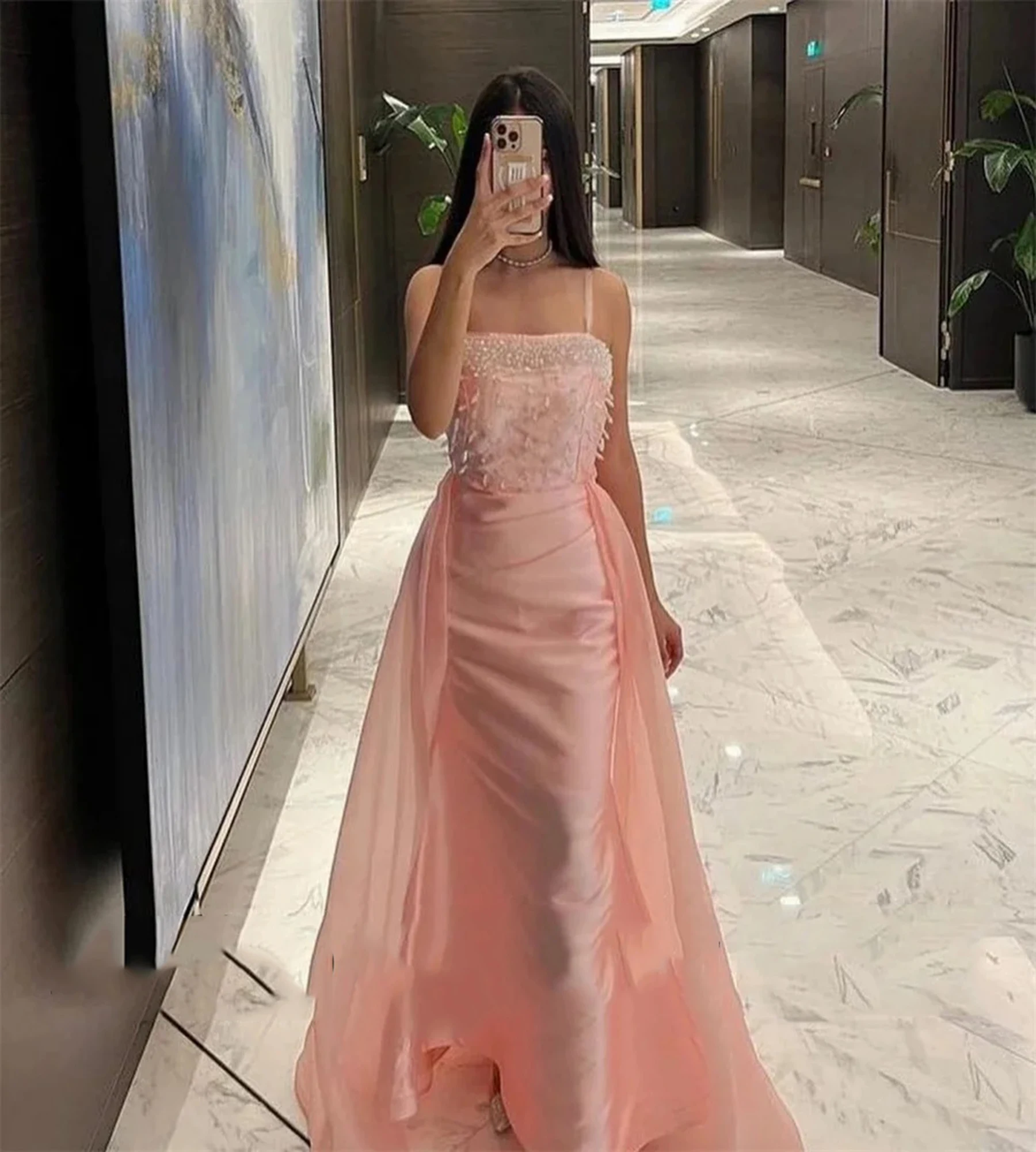 

Sexy Sparkling Evening Dresses Thin Shoulder Straps Prom Gowns 2024 Newest Pink Exquisite beading Mermaid Women Banquet Garment