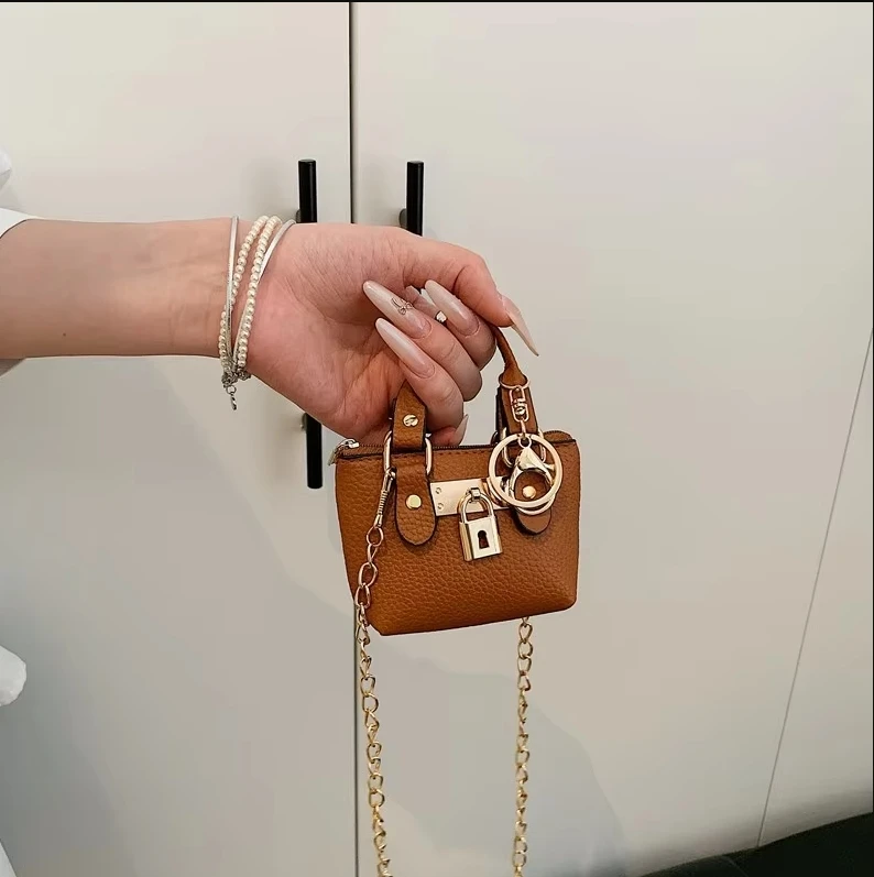 Girls Hand-held Small Square Bag Summer New Classic Children Carrying One-shoulder Messenger Bag. Wallet Keychain - 2