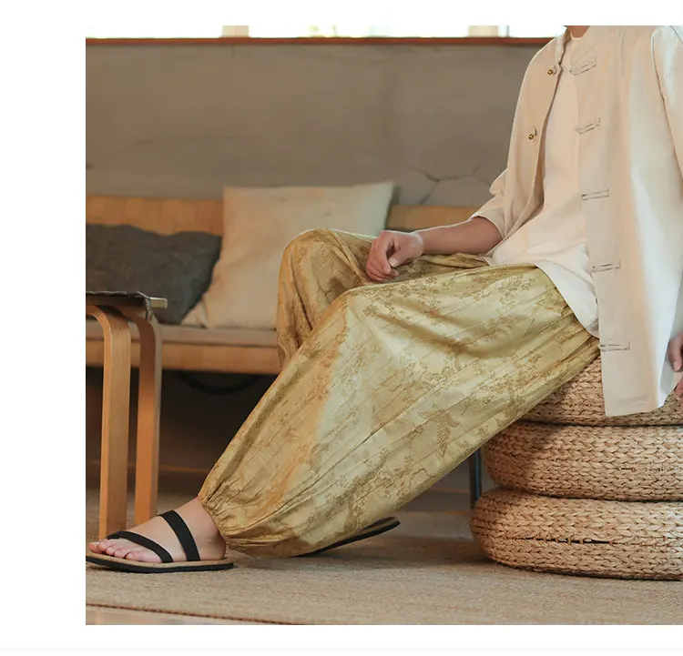 Description Picture 5 of itemCasual Wide Leg Pants Men Loose Harem Pants Male Oversized Jogger Sweatpants Harajuku Vintage Trousers Male New Streetwear