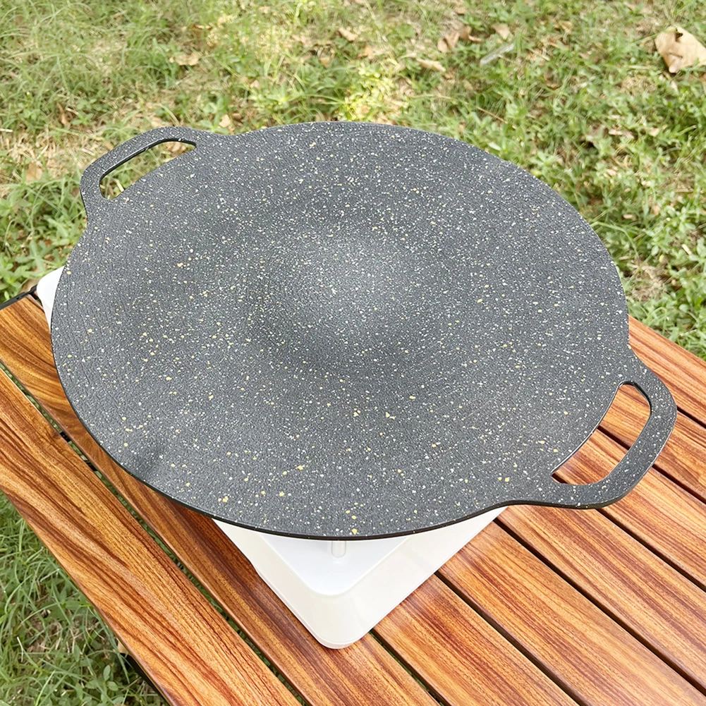 Oil Frying Baking Pan Round Frying Pan Non-stick Barbecue Tray with Food Clip Anti Scald Handle for Outdoor Camping BBQ Tool Camping Cookware Camping Cookware Set