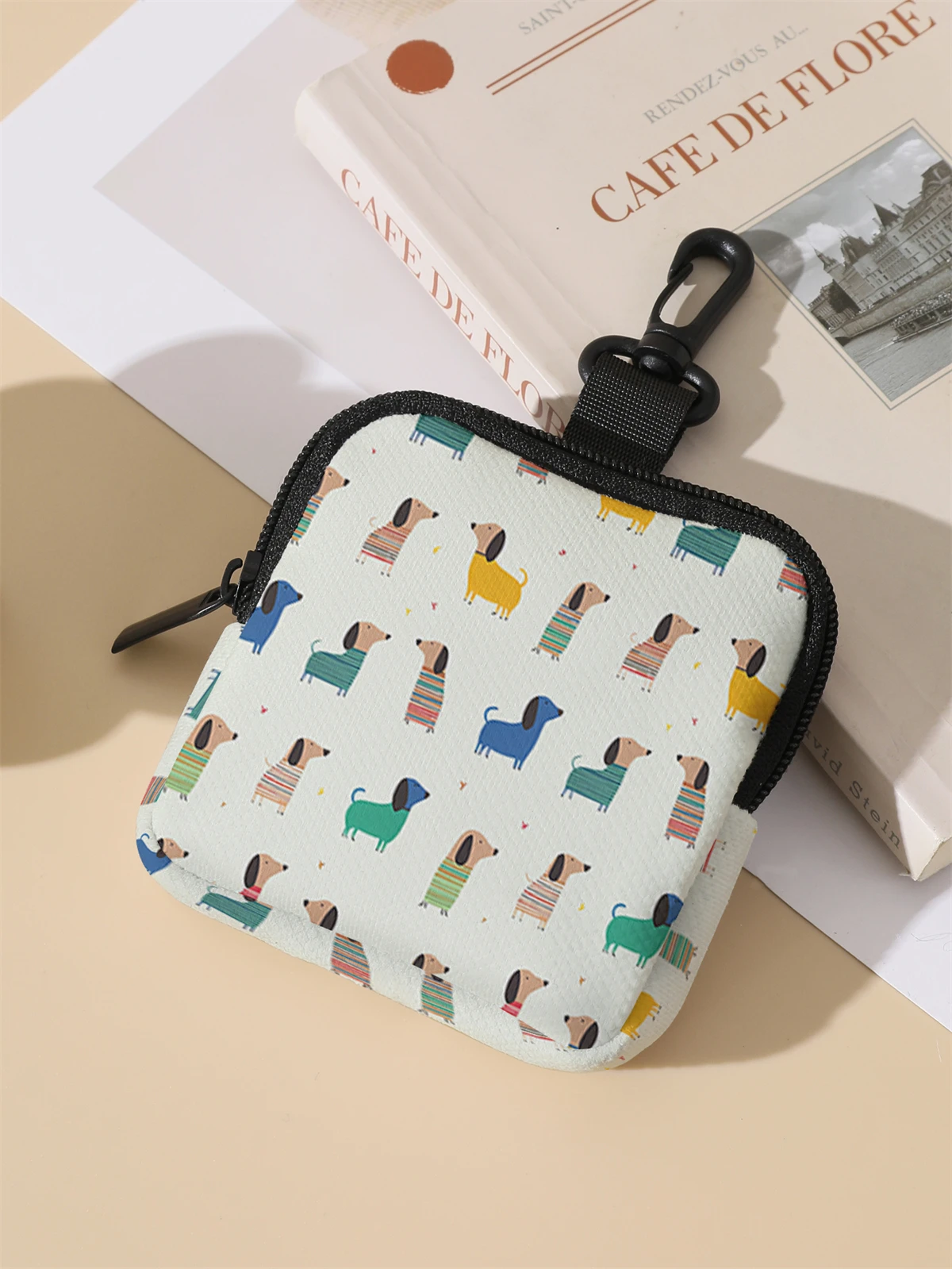 Cartoon dog patterned high-capacity coin wallets, digital printed wallets, and storage bags are ideal choices for gift giving