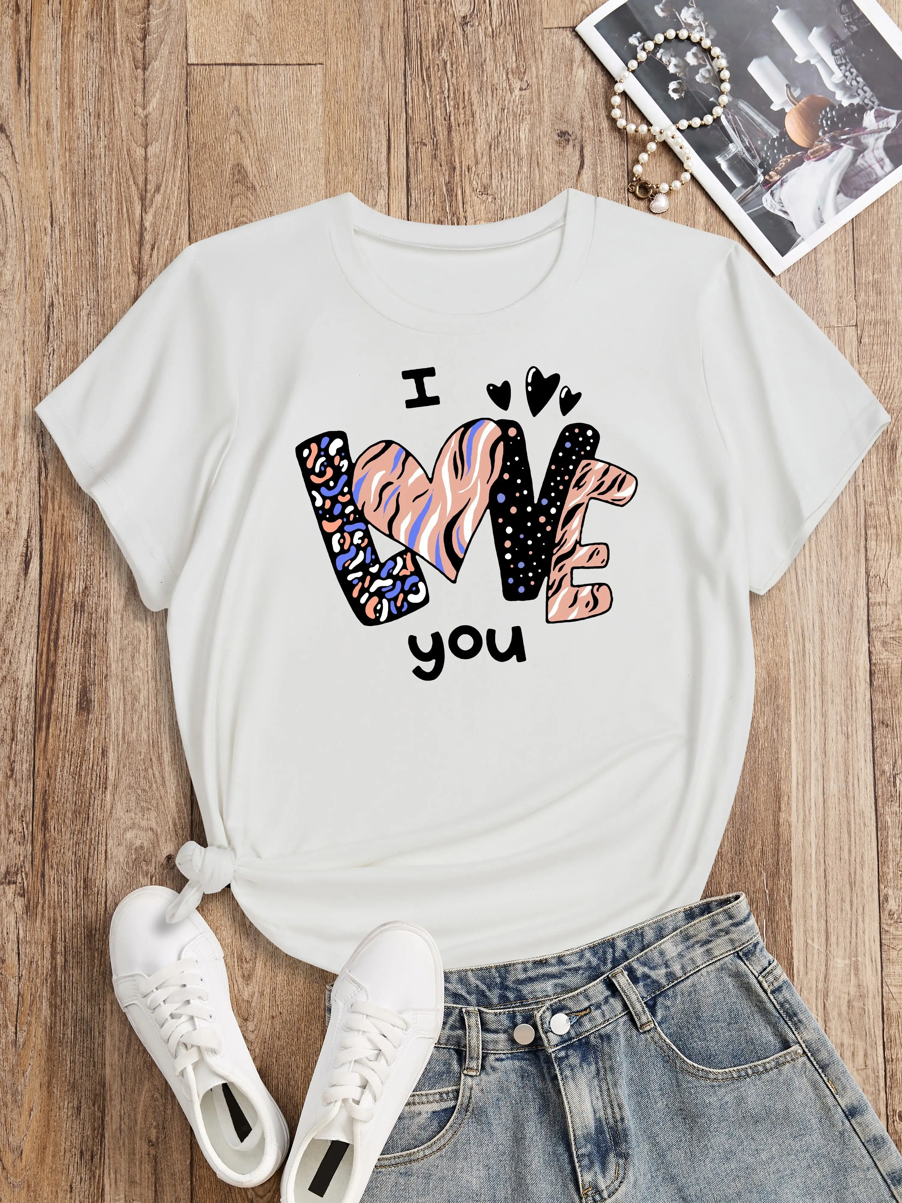 

Love Print T-shirt, Short Sleeve Crew Neck Casual Top For Summer & Spring, Women's Clothing