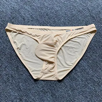 Intimo da uomo giovane vita bassa sexy, nylon ad asciugatura rapida seta ghiacciata borsa grande affilata slip in tinta unita
