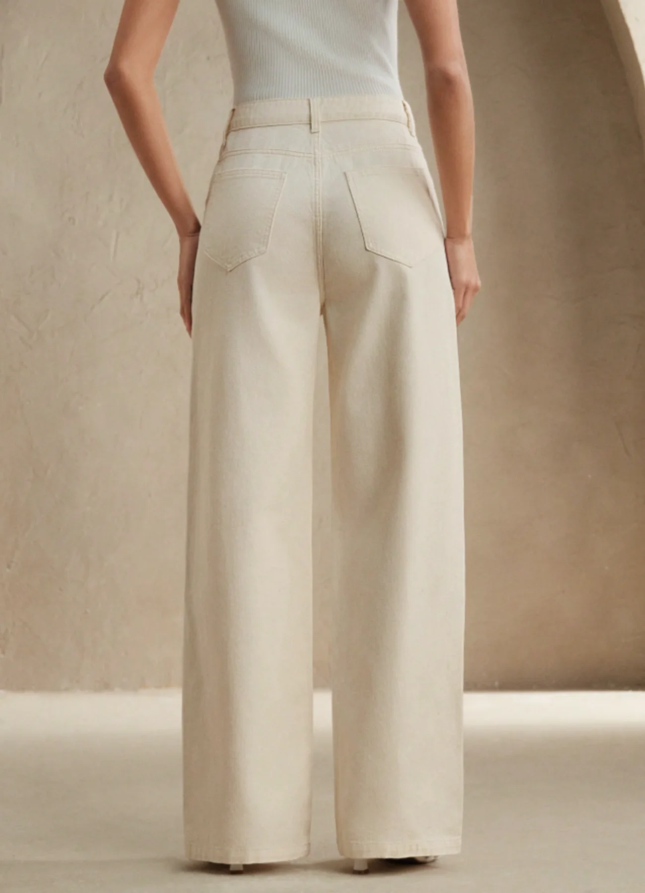 2025 autumn new style white women's wide-leg jeans with colorful diamond design loose fit slimming effect and good draping qua 2