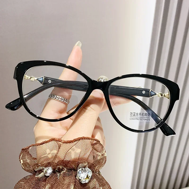 Women's Transparent Anti-Blue Light Reading Glasses (+0 to +4.0)