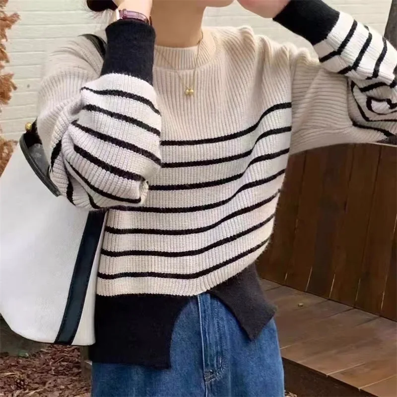 

2022 Autumn Women's Small Crowd Color Matching Stripe Sweater Short Hem