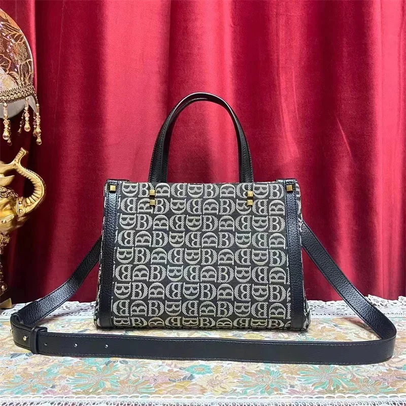 

Light Luxury Letter Embroidered Tote Handbag Women's Bag 2023 New Versatile Purse Large Capacity One-shoulder Satchels