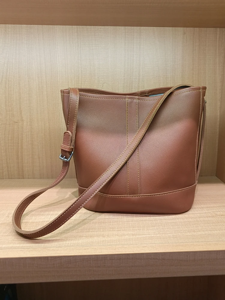 

Simple Large Capacity Genuine Leather Portable Bucket Bag Retro Women's First Layer Leather One-Shoulder Crossbody Bag