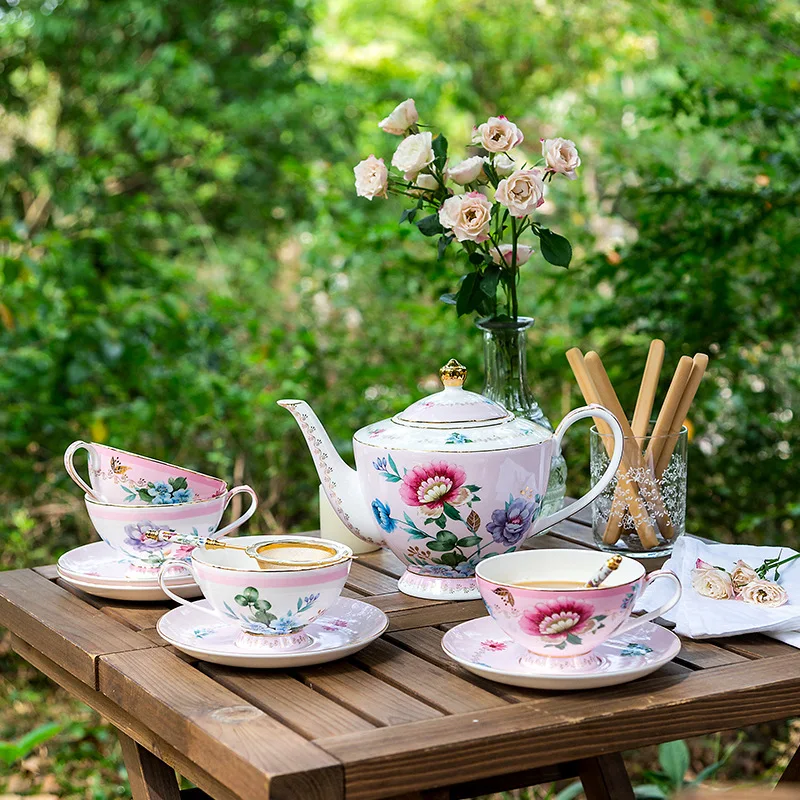 

Ceramic Water WareBohemian Style Bone China Cup and Saucer Set Drinkware Afternoon Tea Coffee Cup and Saucer Combination Gift