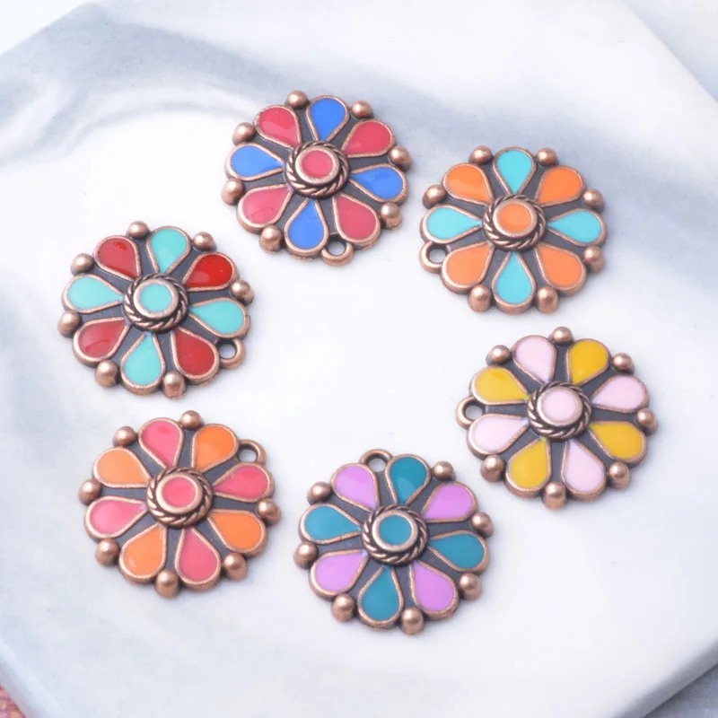 10 Stück Bohemian-Stil Antik-Rote Kleine Blumen-Emaille-Anhänger Metall-Ohrringe Anhänger Zubehör DIY Damenschmuck