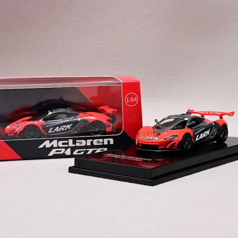 

CM Model 1/64 P1 GTR large tail LARK coating alloy car model