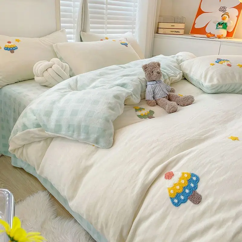 

Cute Girls Kids Warm Duvet Cover Coral Velvet Blanket Quilt Cover Bed Sheets and Pillowcases King Size Bedding Set Home Textile