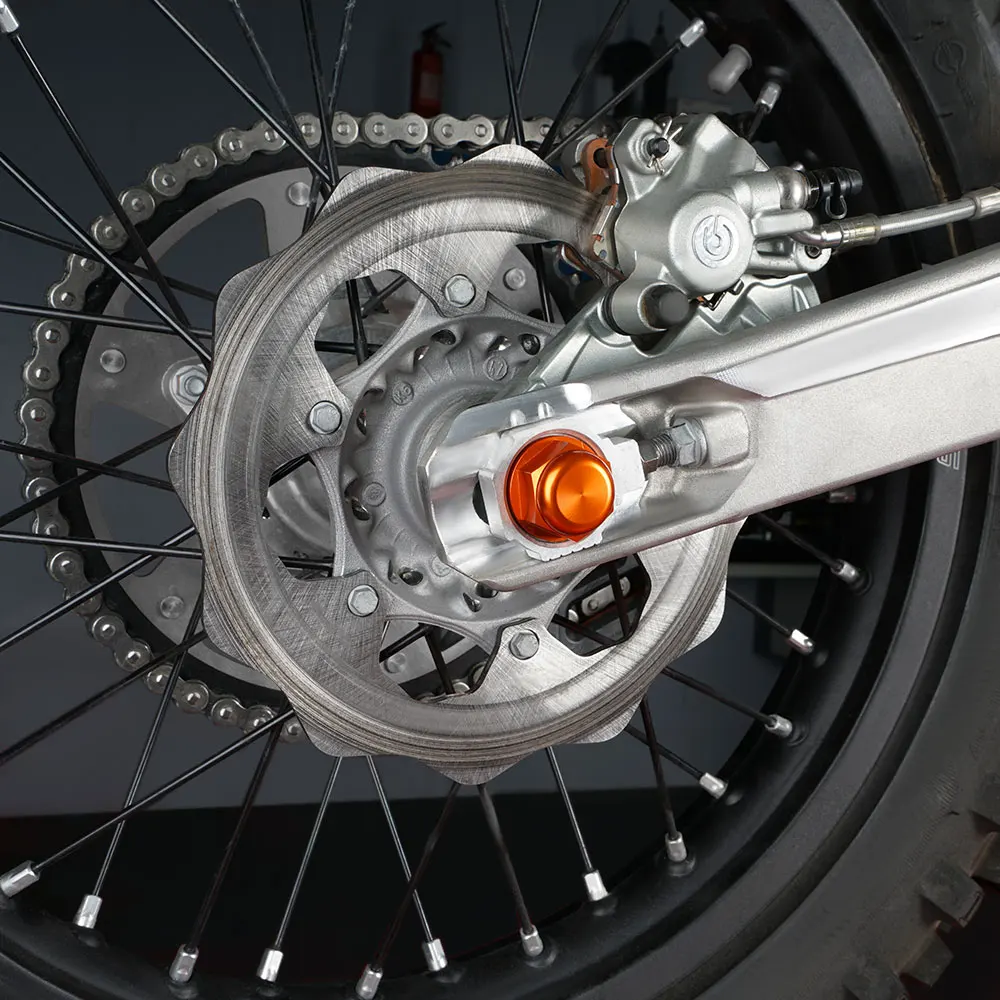 NICECNCC Vorder- und Hinterradschloss-Achsen-Kontermutter für KTM EXC 300 EXC 250 EXC-F 350 XCW 450 500 Husqvarna TE 300 FE 450 2016–2022 – Detail 2