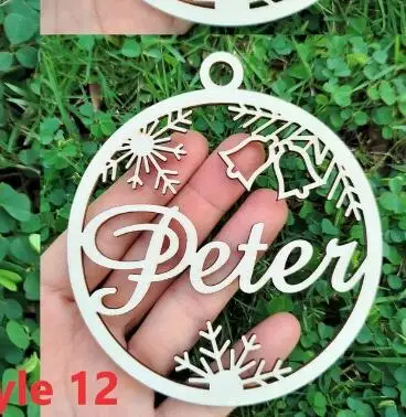 thumbnail image 1 of Diferentes nombres personalizados, decoraciones navideñas con forma de copo de nieve para el hogar, tarjeta de lugar con nombre grabada con láser, decoración navideña, 1 of 5