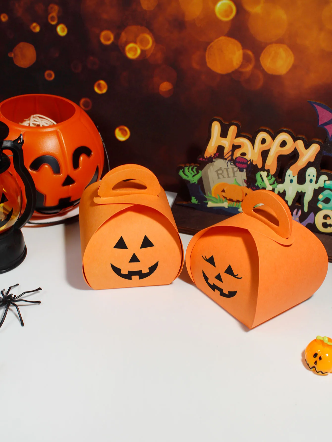 10/20/50PCS Halloween Candy Boxes for Kids, Decorative Bread and Gift Boxes with Emotio... - SKU CGB01231 - UGI Packaging