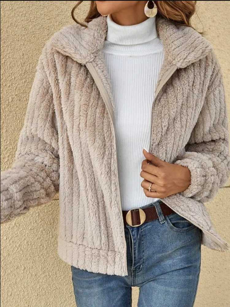 

Fleece Jacket for Women Winter Warm Teddy Coat Ladies Fuzzy Long Sleeve Oversized Jackets Female Faux Fur Loose Zip Up Outerwear