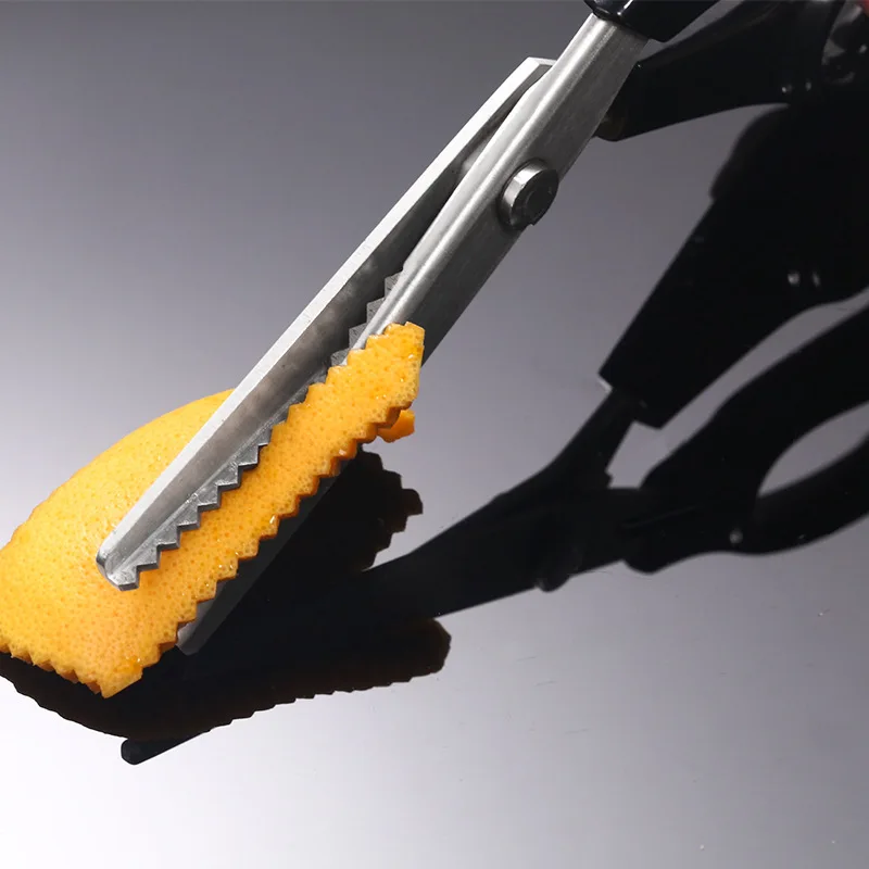 Triangular Tailor Scissors, Semicircular Tooth Arc Wave Lace Kitchen Accessories, Cocktail Decoration, Orange Lemon Zest