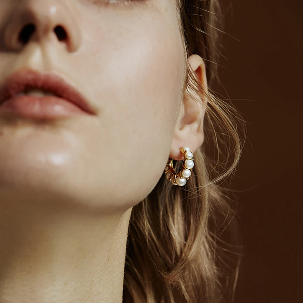 Fashion Sunflower Pearl Earrings Women's Inlaid Geometric Round Net Red Super Fairy Women's Earrings Simple Design Earrings