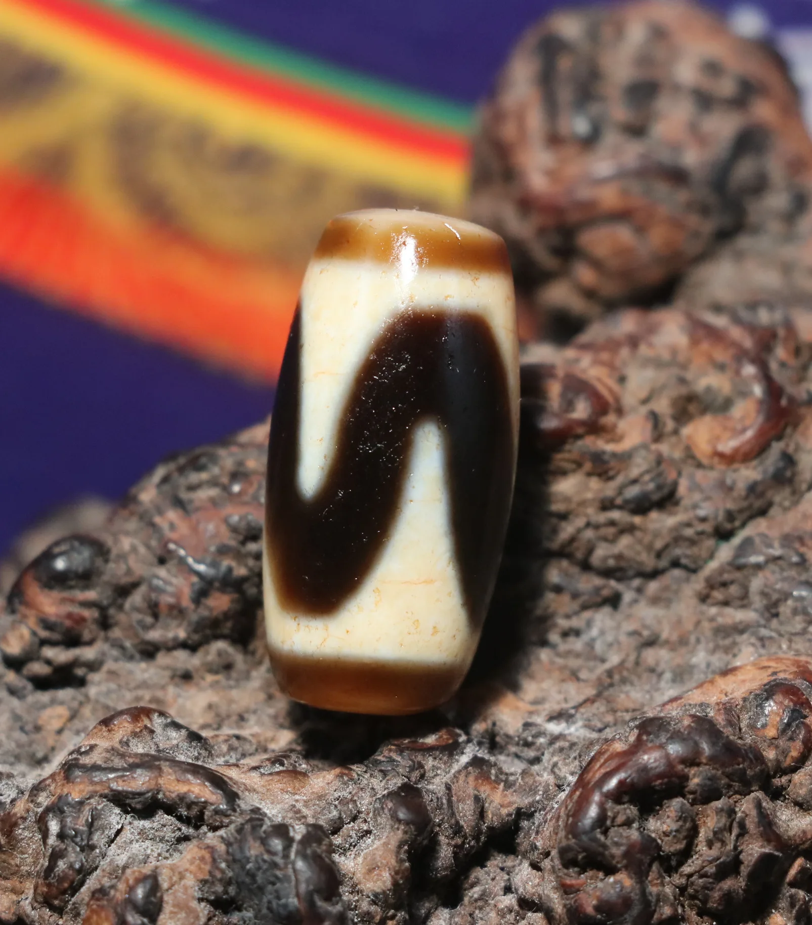 

4A Ultra Energy Tibetan Old Agate Ivory Color Sharp Tiger Tooth Old Method Totem DZi Bead Amulet For Making Jewelry UPD240411A1