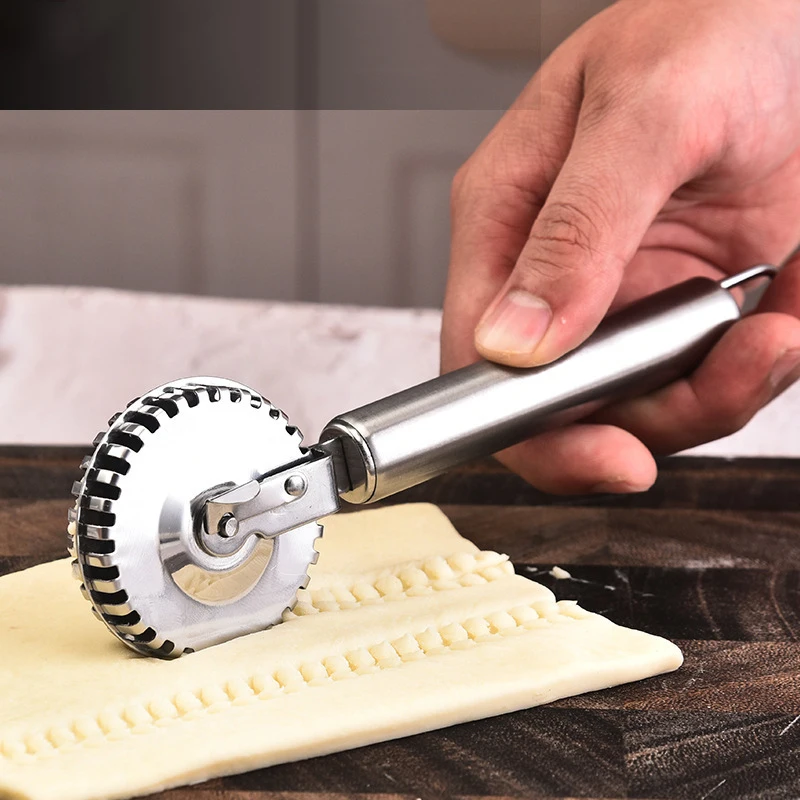 Stainless Steel Pastry Roller Nonstick Ravioli Cutter Pastry Wheel Cutter Roller Edge Sealing Embossing Knife Dough Cutter pastry cutter