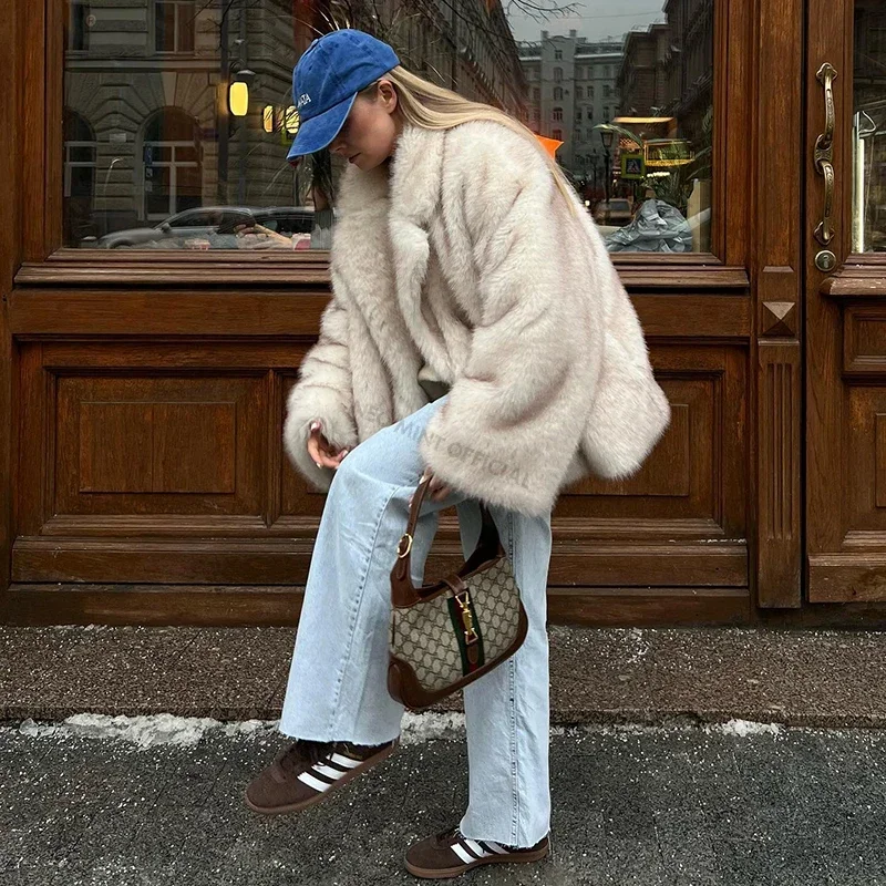 Neo Mint 2024 Winter Ins Hot Fashion Girls Oversized Gradient Fur Coat Women Thick Warm Outerwear Fluffy Faux Fox Fur Jacket 2