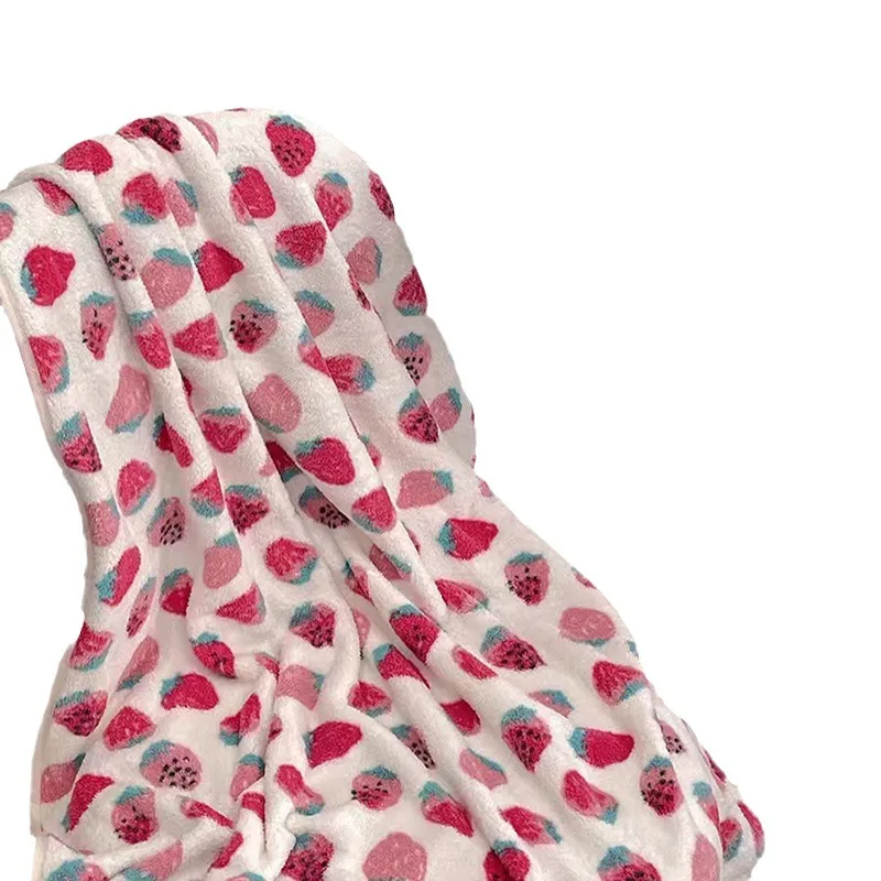 140x70cm Strawberry Bath Towel Hand Towel Coral Velvet Skin Friendly Soft Large Beach Towel Girl Heart Bath Towels for Adults 6