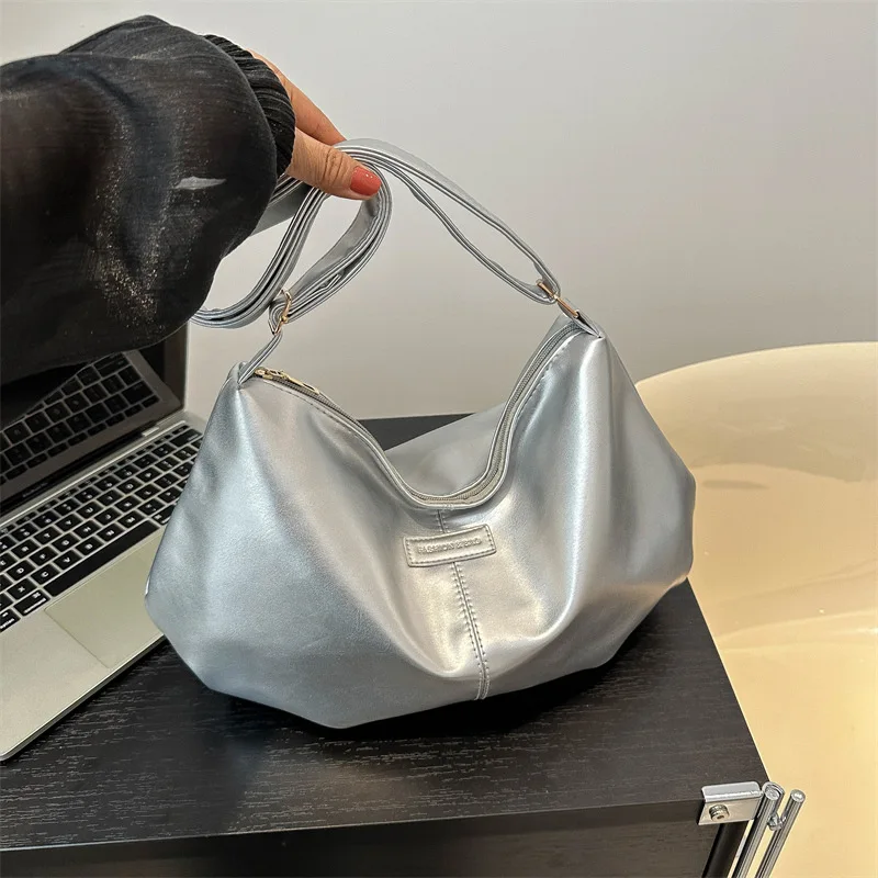 Spring 2024 New Style This Year Popular High-capacity Shoulder Bag Trend Fashion Commuter Leisure Tote Shoulder Crossbody Bag