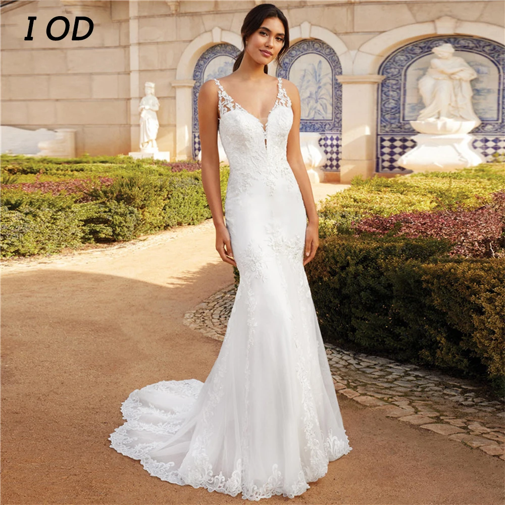 

I OD Elegant V-Neck Wedding Dress Lace Appliques Sleeveless Backless Bridal Gown Illusion Button Floor Length Vestidos De Novia