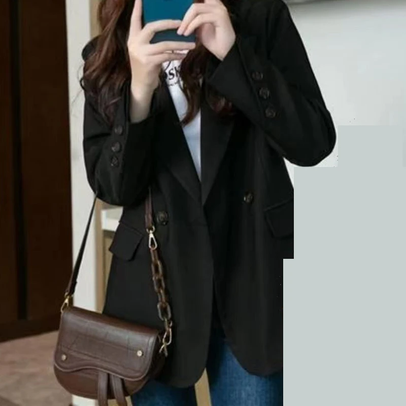 Рисунок 3 - Корейский костюм Топ 2023 весеннее