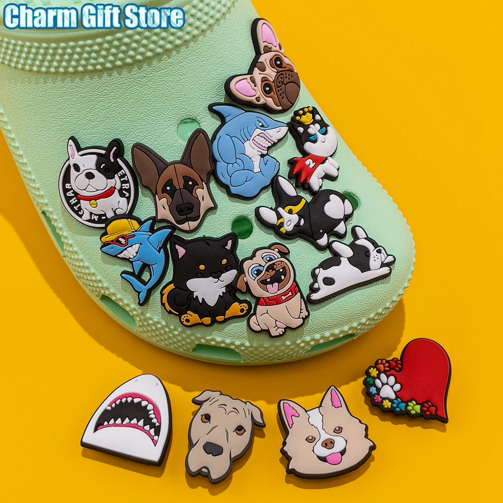Cute Bear Croc Charms Green Decorations PVC Shoes Charm for Crocs Clog Shoe  Charms Cute Accessories for Shoes, Bracelet Wristband Gift for Birthday  Party Favor Supplies Holiday
