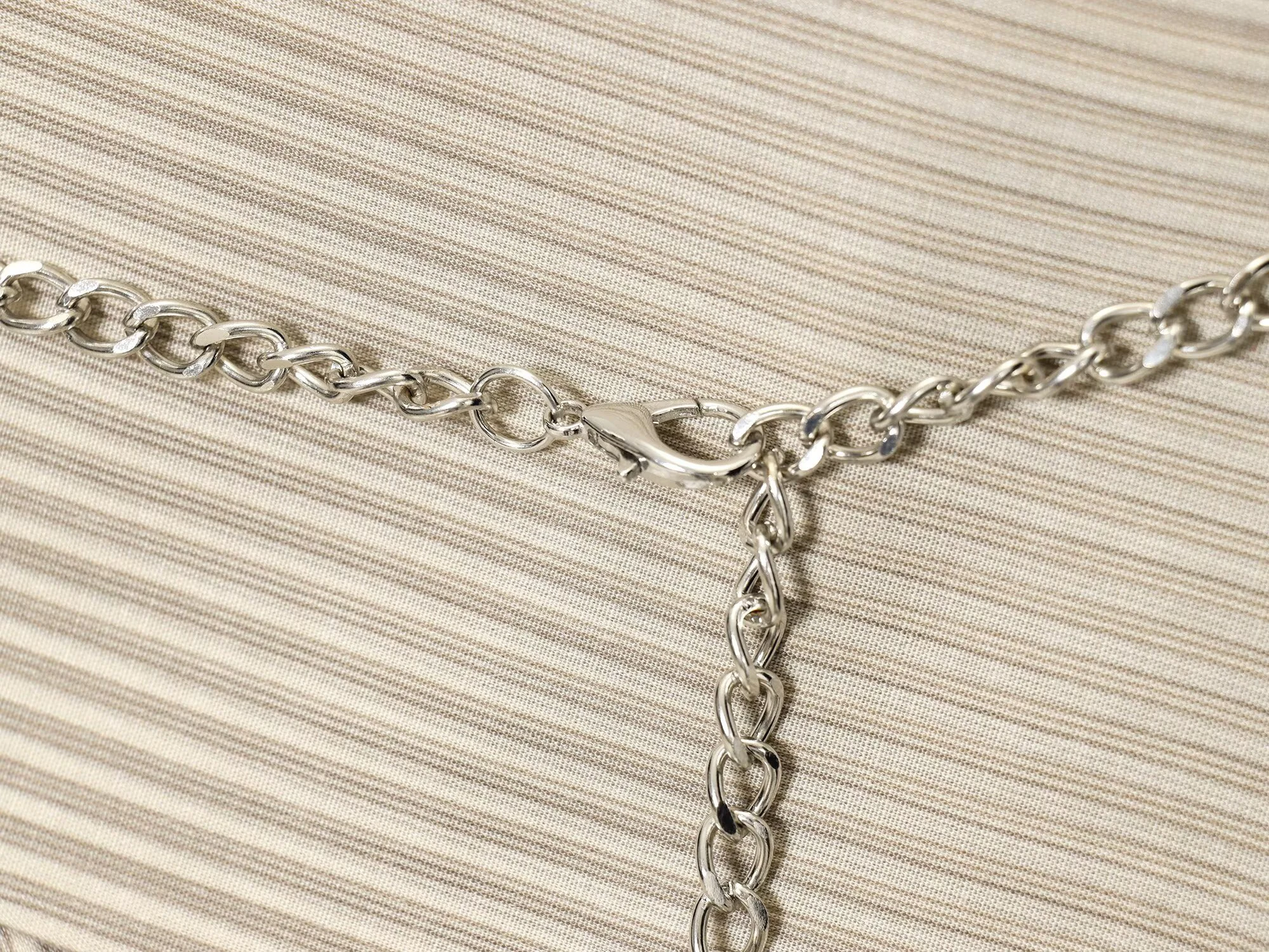 ZERAINS Sommer neue Damenbekleidung im europäischen und amerikanischen Stil, lässig, lockerer, asymmetrischer, gestreifter Rock mit hohem Bund und Gürtel – Detail 10