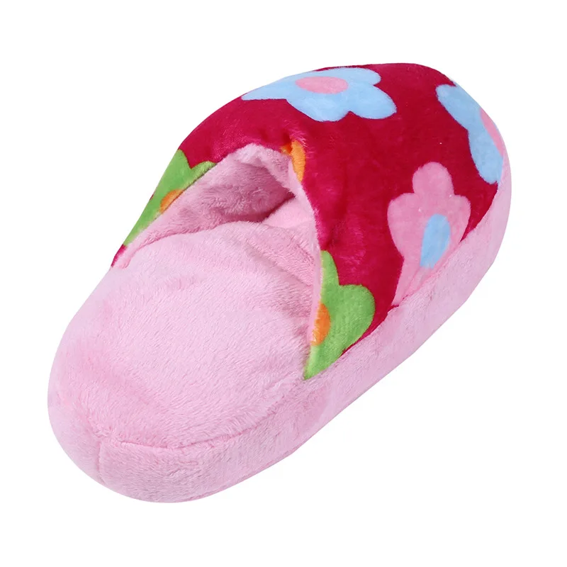 Pet Toys Squeaker Plush Slipper Shaped Puppy Dog Sound Chew Play Toys for Dog Cats Funny Dog Products Outdoor Training Toy 5