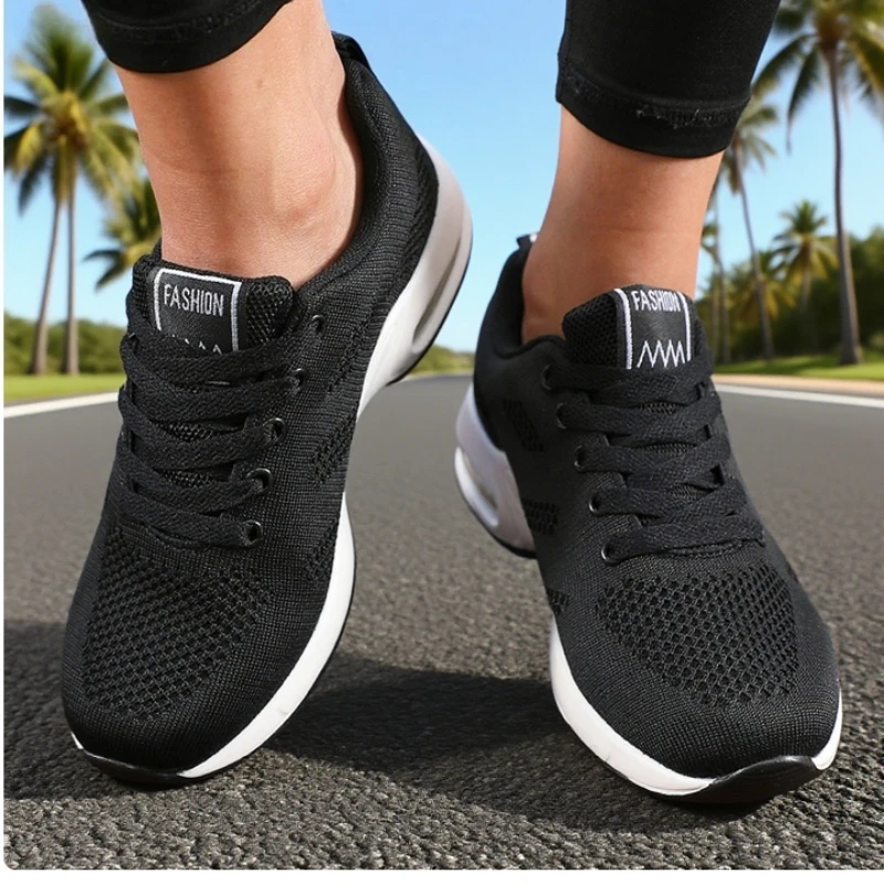 Women's Fashion Sneakers Vibrant Travel Lightweight Walking Shoes 2025 Breathable Gym Training Fashionable Women's Running Shoes