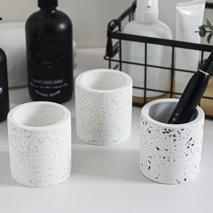 1pc toothbrush holder, made of diatomaceous earth material, with strong water absorption and effective water absorption, suitabl