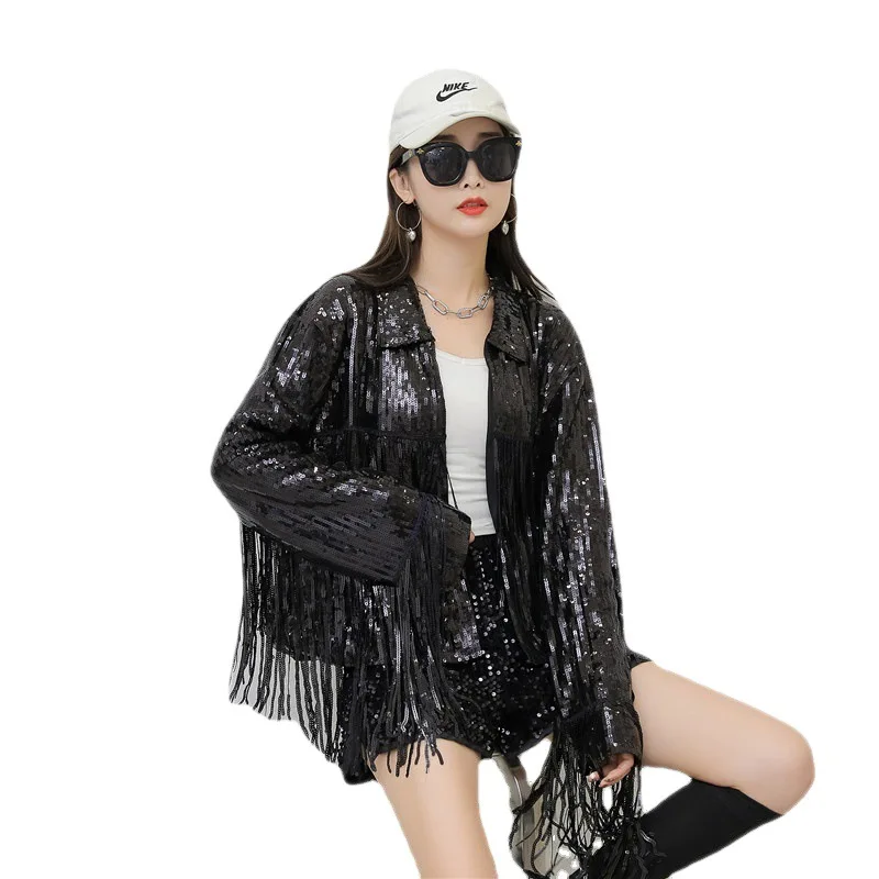 Рисунок 5 - Женская куртка с бахромой и бусинами