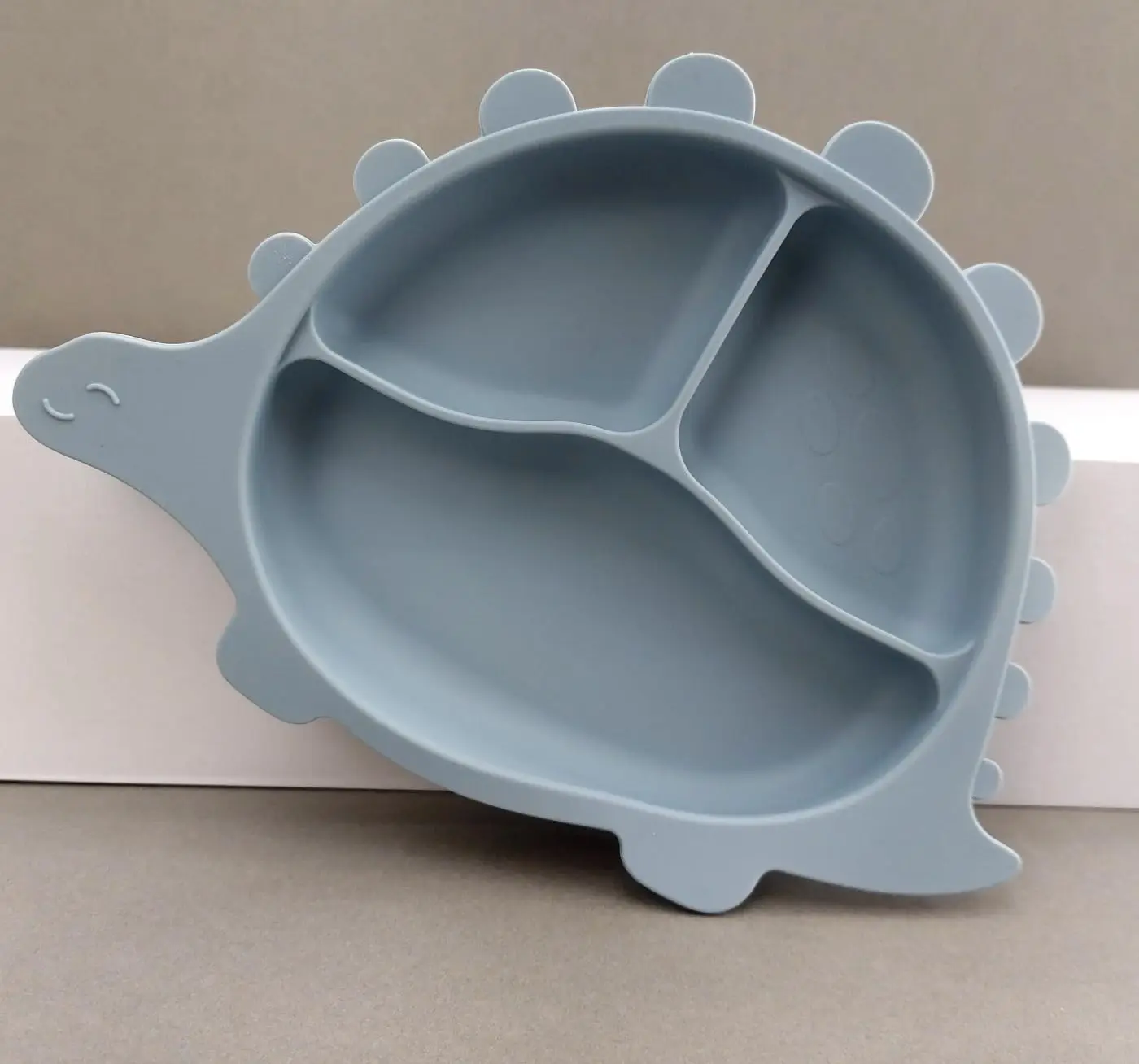 silicone tableware wooden tableware snack plate dinosaur non-toxic BPA free silicone bib divided suction plate suction cup bowl wood spoon fork World Cup gift kids