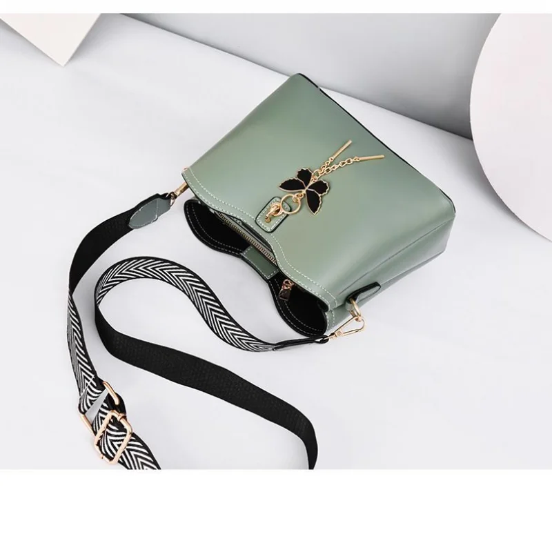 Single Shoulder Crossbody Bag Women's New Fashion Summer Solid Color Soft Leather Pendant Zipper Casual Hand Bill Shoulder Bag