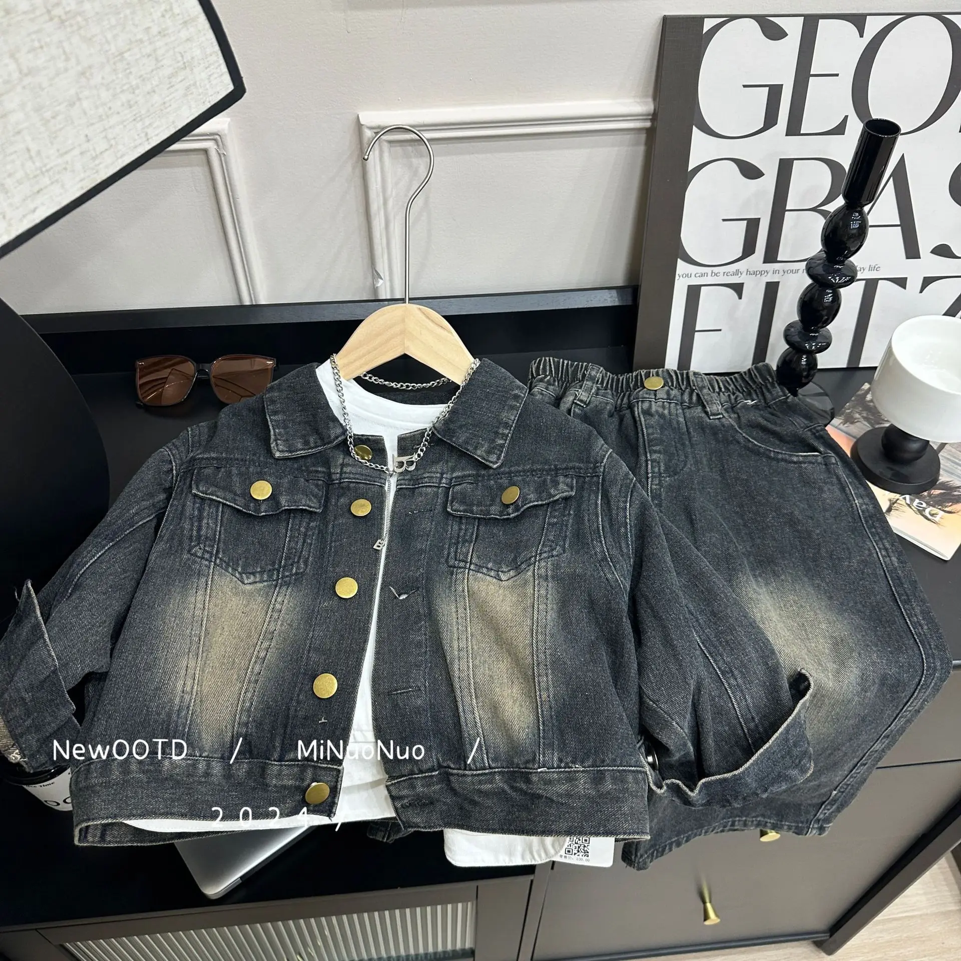 

2024 Spring New Children Boy 2PCS Clothes Set Tirn Down Collar Loose Denim Jacket Elastic Waist Retro Jeans Pant Baby Boy Outfit
