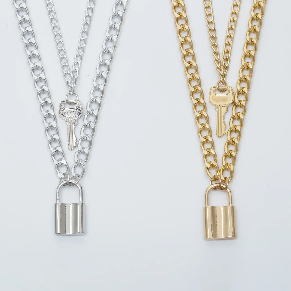 Multi Layered Minimalist Personalized Retro Key Lock Pendant Necklace Punk Metal Jewelry Accessories for Women
