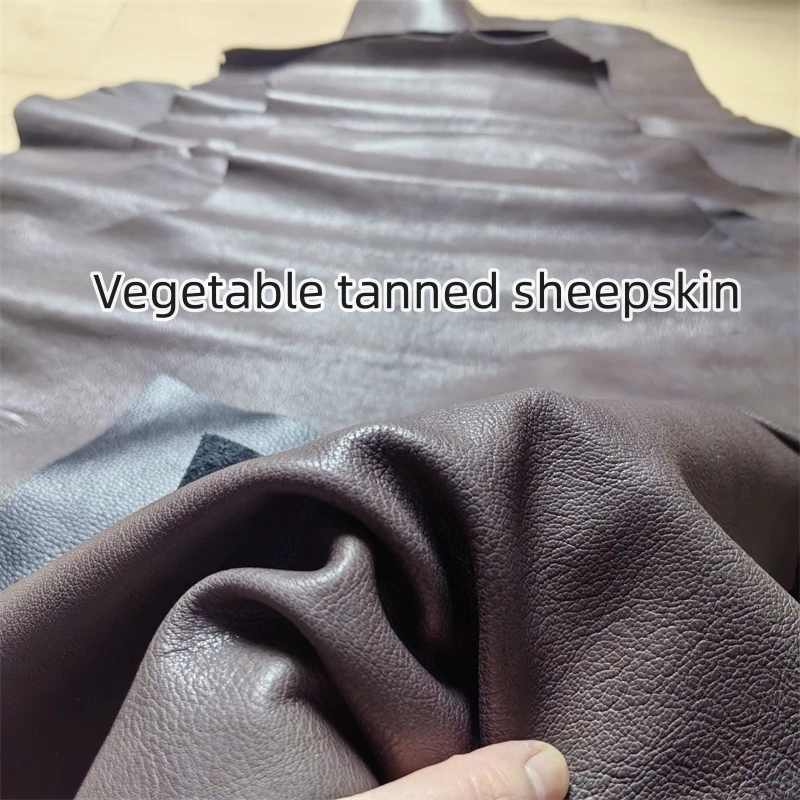 1.1mm 갈색 야채 무두질 양가죽. 첫 번째 레이어 가죽. 진짜 가죽 원단. 신발을 위한 수제 DIY. 가방. 전체 양가죽