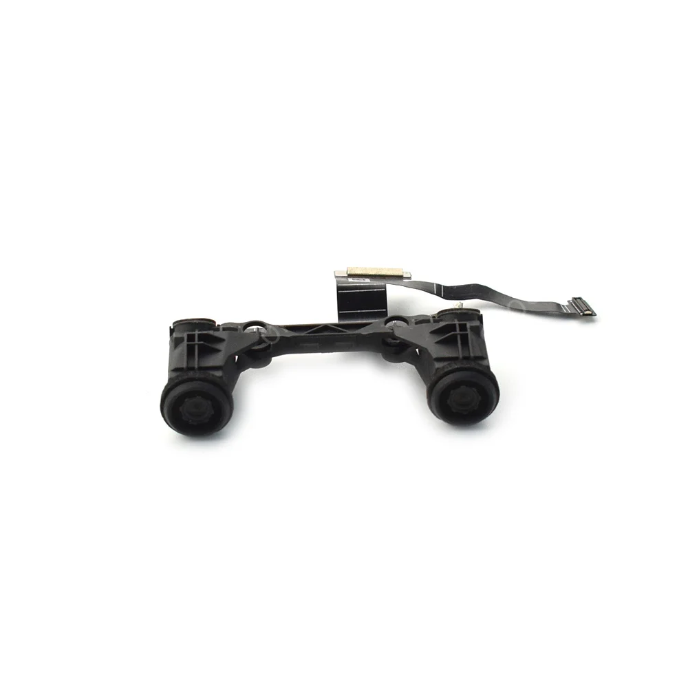 Détail du câble plat 7 en 1 reliant le module visuel à la carte mère du drone.