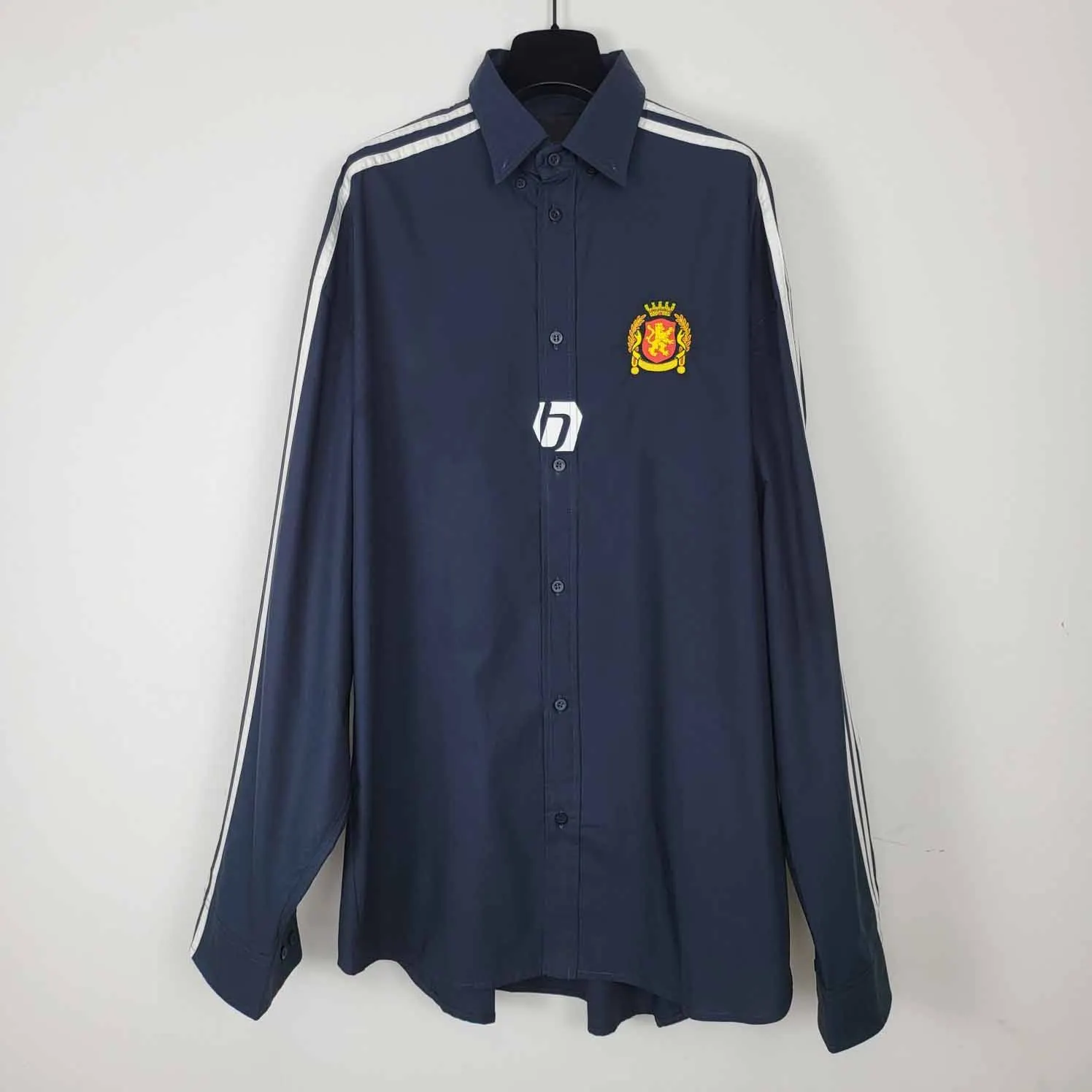 

2023 Luxury Brand Collaboration Lion Crown Logo Printed Women Men Casual Shirt Side Striped Men Oversized Long Sleeve Shrit