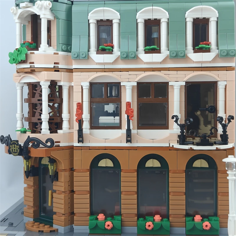 재고 있음 3066PCS 부티크 호텔 모듈러 호환 가능 10297 어린이를위한 빌딩 블록 휴일 가족 장식품 생일 크리스마스 선물