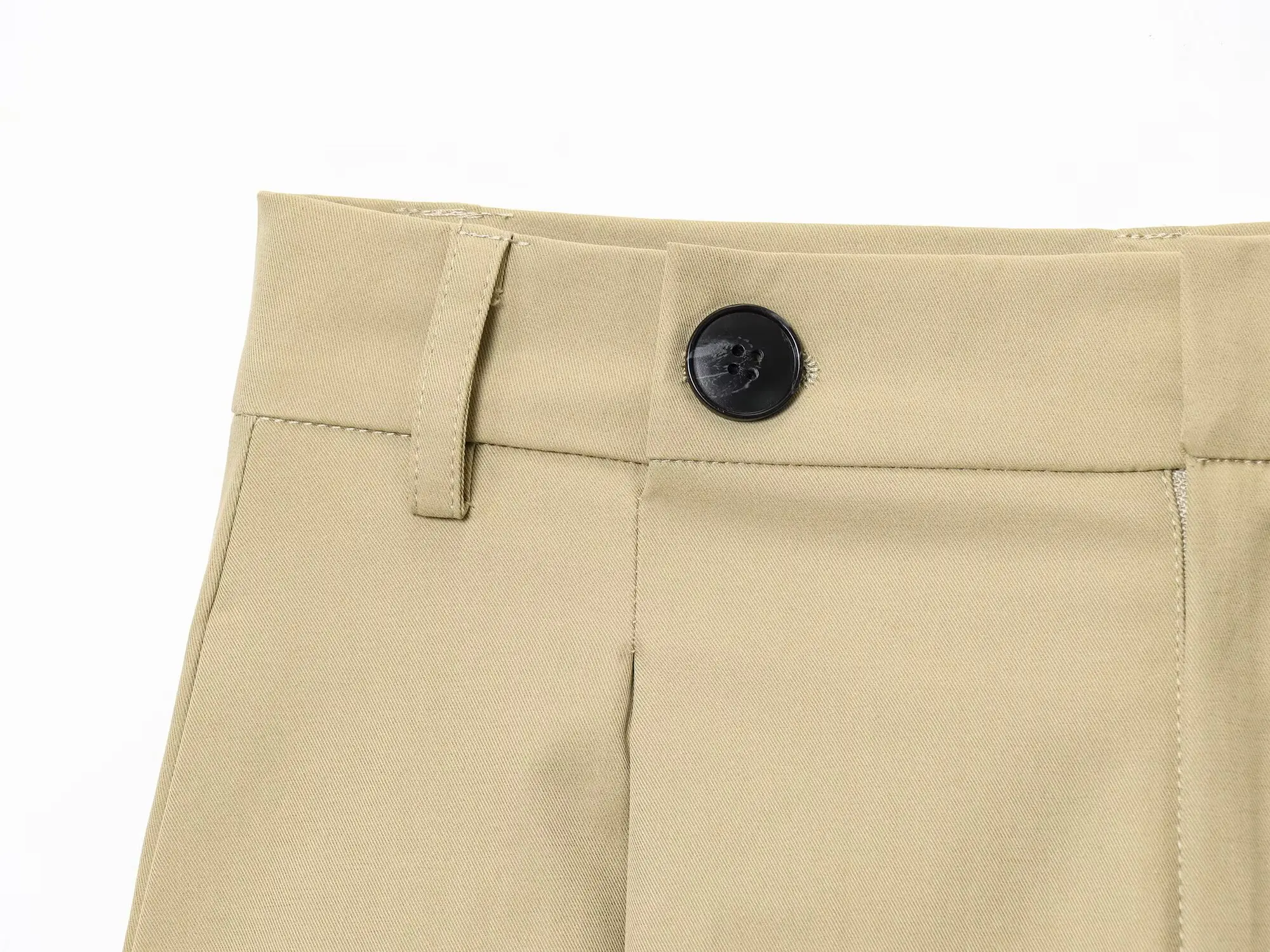 KONDALA Trendy High Street Trenchcoat Shorts Set Damen Pendler Gürtel Trenchcoat, Falten Shorts 2026 Frühling Casual Urlaub Set – Detail 17