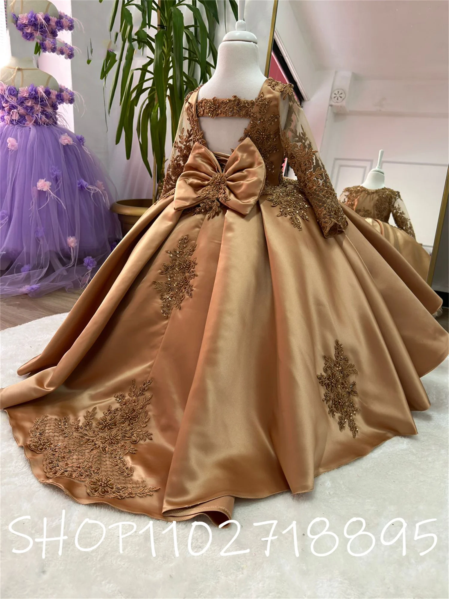 

Glitter Ball Gown Girl Party Dresses Illusion Sleeves Puffy Layers Girl Birthday Dress Girl Christmas Party robe de princesse